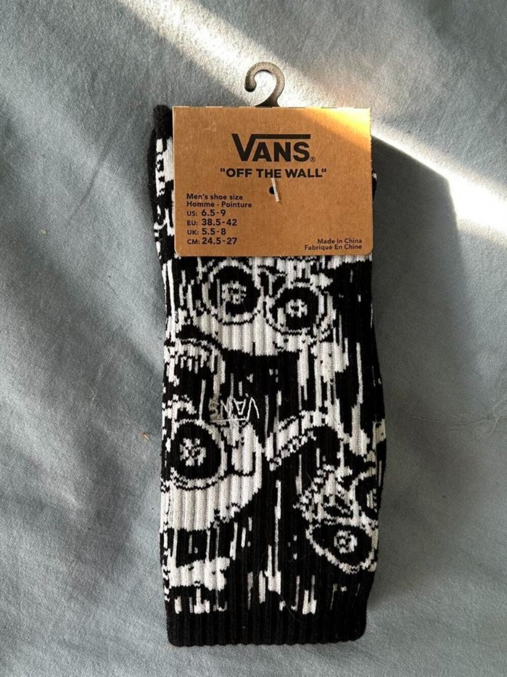 NWT Vans Skull Print Black and White Socks